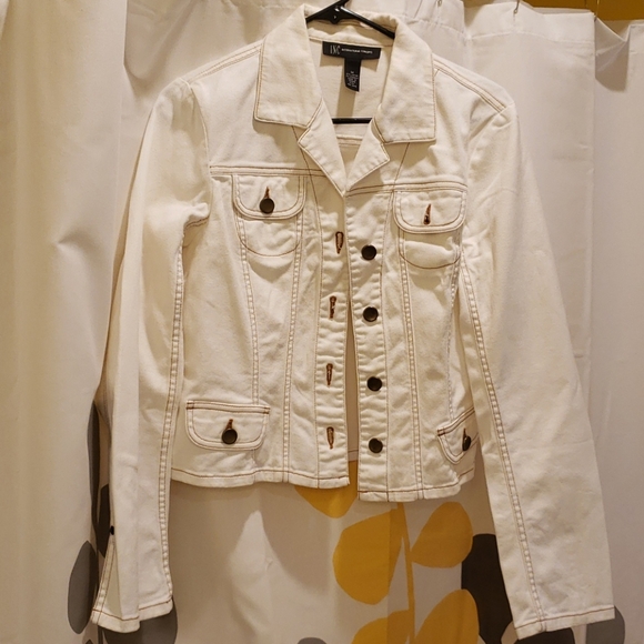 INC short jacket! - Picture 9 of 10